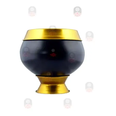 Ata Pirikara (Thai Tetron Robe with Burma Bowl)